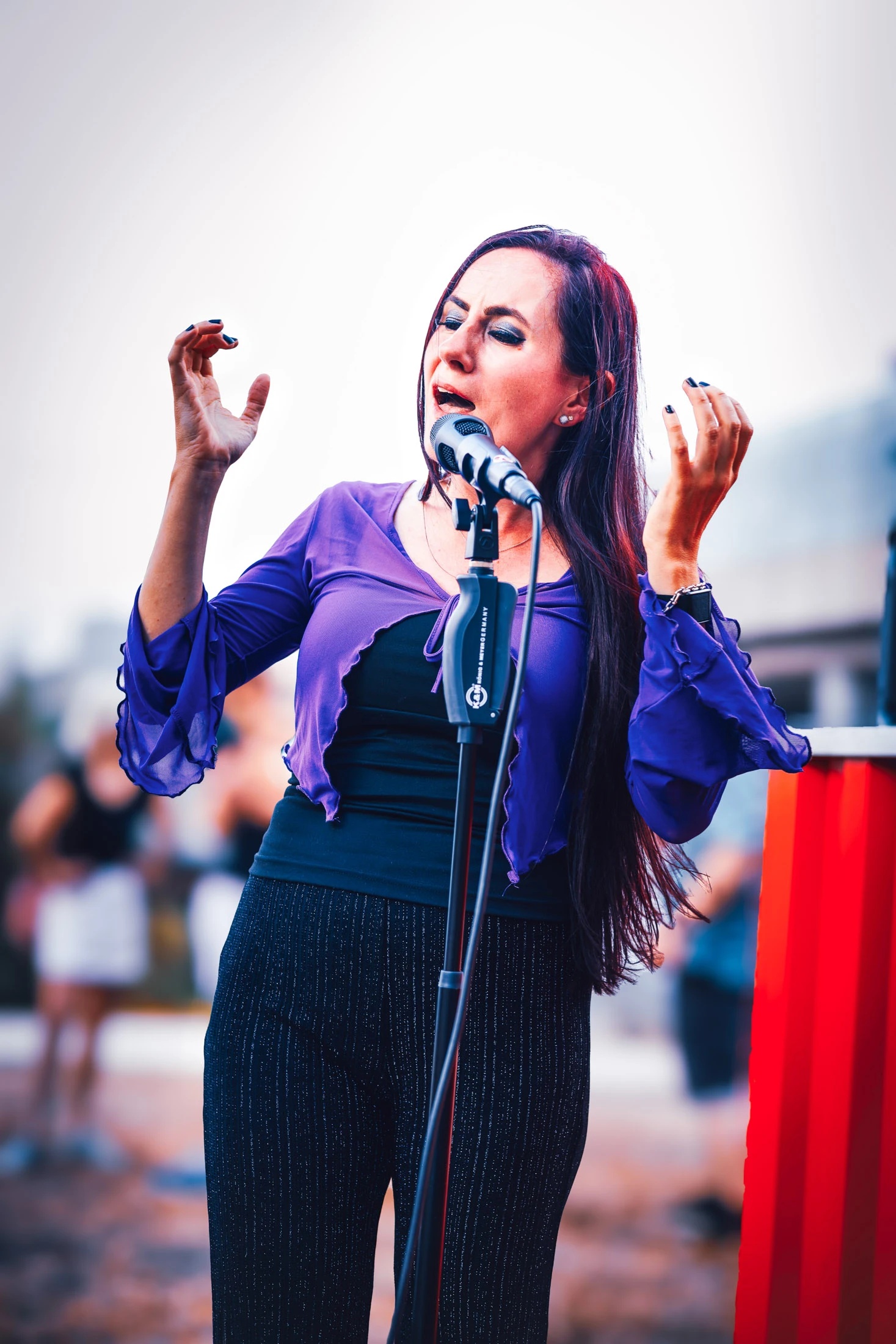 vici vienna Hochzeitssaengerin Wien Live Musik Lounge Saengerin fuer Gala Musik Hotelbar 16