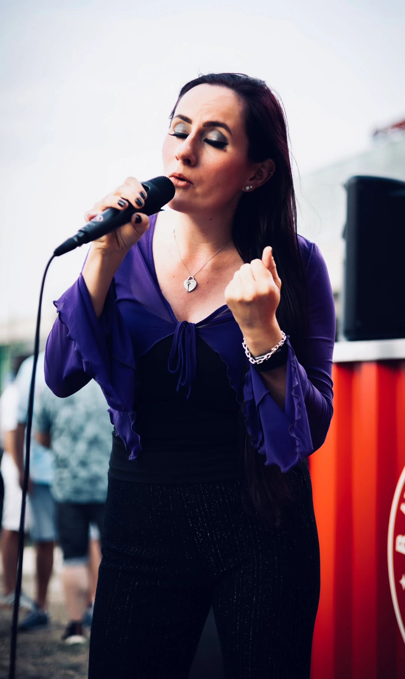 vici vienna Hochzeitssaengerin Wien Live Musik Lounge Saengerin fuer Gala Musik Hotelbar 18 1